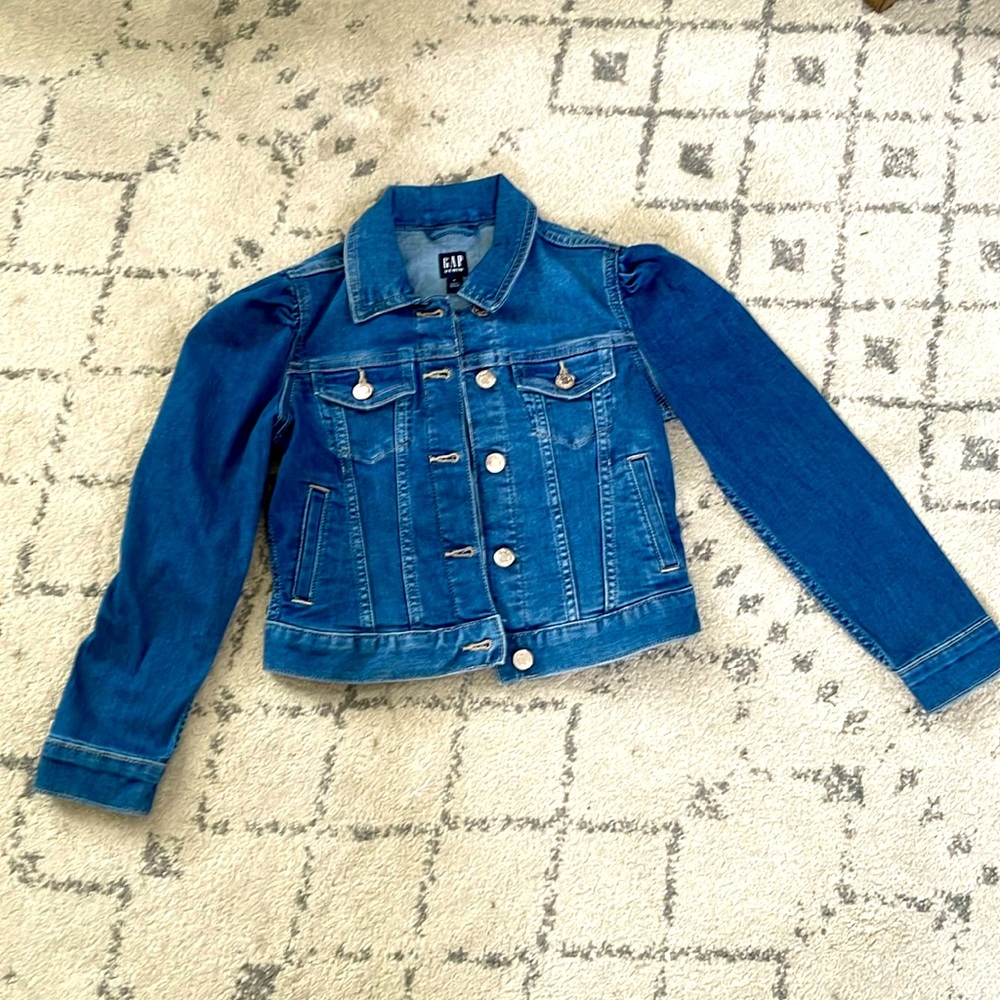Cute Denim jacket medium with buttons .